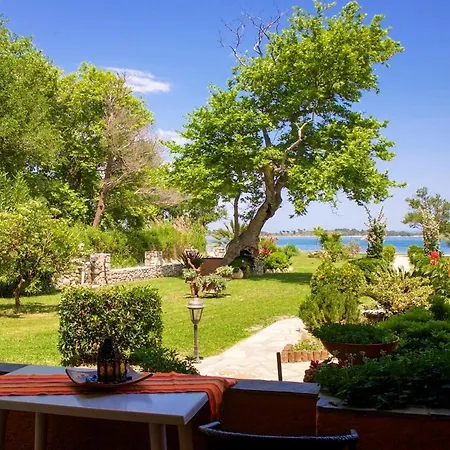 Stamos And Apartmán Vourvourou