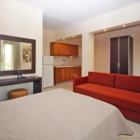 Stamos And Apartmán