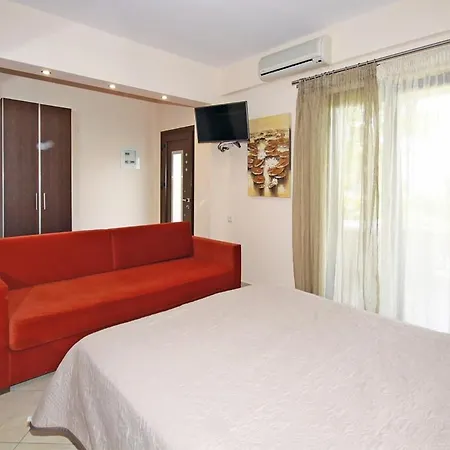 Stamos And Apartment Vourvourou