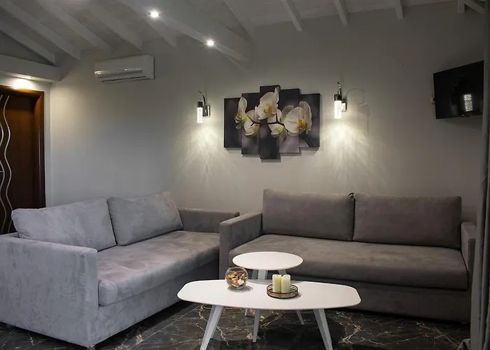 Stamos And * Vourvourou