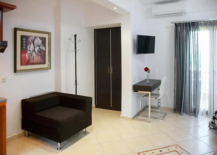 Stamos And Apartamento Vourvourou