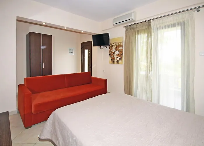 Stamos And Apartamento Vourvourou